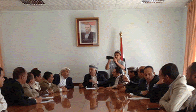 مناقشة آلية التنسيق بين السلطة المحلية والمنظمات الإنسانية في إب