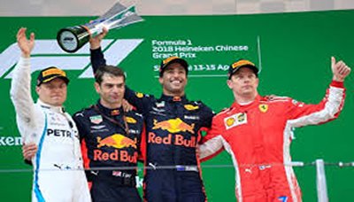 الاسترالي ريتشياردو سائق رد بول يفوز بسباق جائزة الصين الكبرى