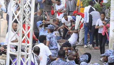 إصابة 83 شخصاً في هجوم بقنبلة إستهدف تجمعاً وسط العاصمة الاثيوبية أديس أبابا