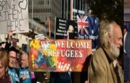 تظاهر آلاف الأستراليين إحتجاجاً على سياسة بلدهم المتشددة تجاه المهاجرين