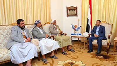 الرئيس المشاط يناقش مع محافظ صنعاء احتياجات المحافظة من المشاريع