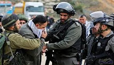 الاحتلال يعتقل 16 فلسطينيا في الضفة الغربية ويهدم مبنى سكني بالقدس
