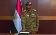 عبد الفتاح البرهان يؤدي اليمين الدستورية رئيسا للمجلس العسكري الانتقالي في السودان