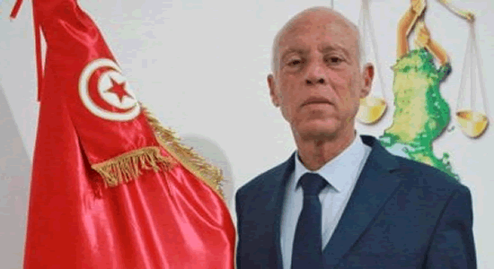 الشعب التونسي يمنح الزاهد قيس سعيد فوزا كاسحا
