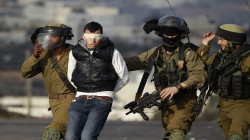 جيش الاحتلال الإسرائيلي يعتقل فلسطينيًا