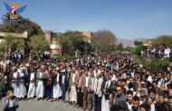 جامعة إب تنظم وقفة للتنديد بجرائم العدوان ضمن حملة إعصار اليمن