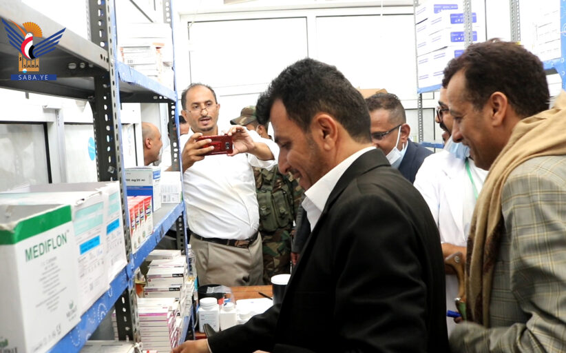 وزير الصحة يتفقد الوضع الصحي بالمديريات الغربية في إب