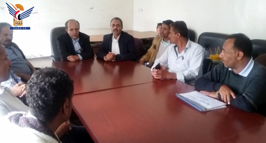 مناقشة أوضاع مكتب السياحة بمحافظة إب