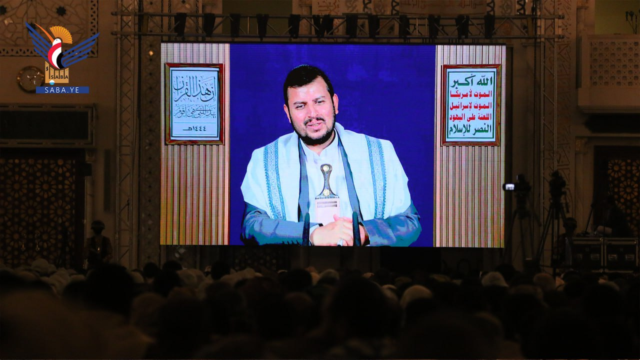 قائد الثورة: رمضان محطة تربوية لتزكية النفوس وامتلاك قوة الإرادة والتحمل والصبر