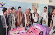 مكتب الزكاة في إب يدشن توزيع كسوة العيد للصم والبكم