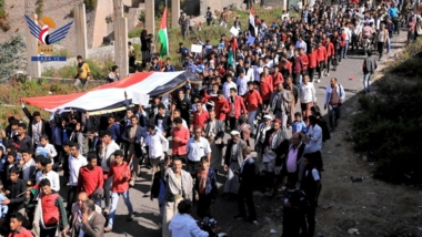 مسيرتان في فرع العدين وريف إب ضد تحالف حماية السفن الإسرائيلية