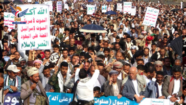 أبناء إب يحتشدون في 180 مسيرة إسنادا لغزة وتضامنا مع إيران