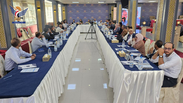 اللقاء الإنساني الموسع بصنعاء يؤكد الالتزام بنصوص الاتفاقية الموقعة بين المنظمات الدولية ووزارة الخارجية