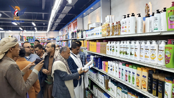 تدشين حملة توعوية لمقاطعة البضائع الأمريكية في إب