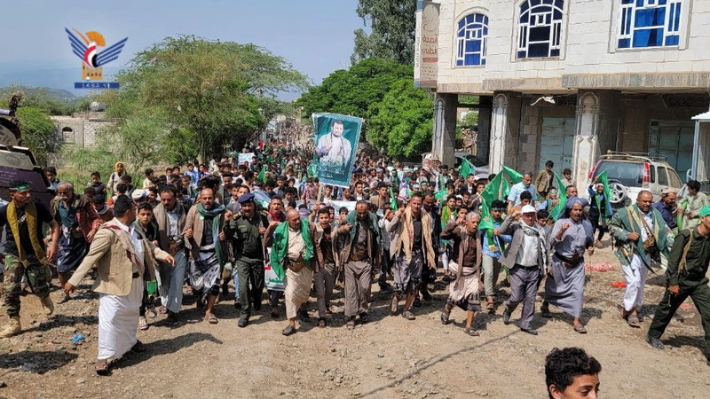 إب .. مسيرات طلابية بذكرى المولد النبوي ونصرة لغزة