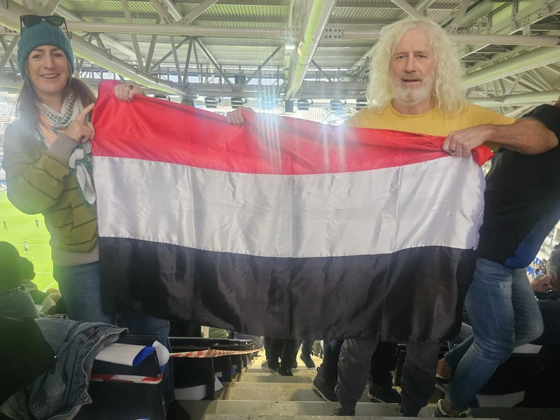 ميك والاس يشيد بدور اليمن و