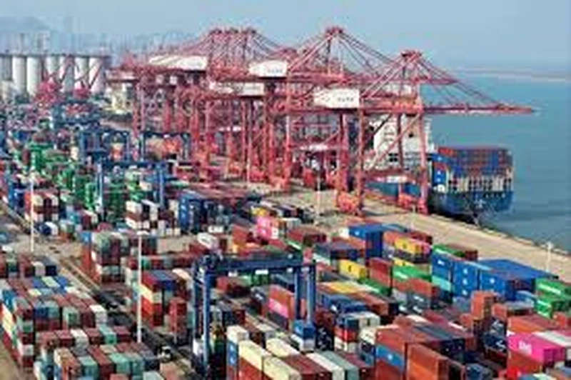 في إطار هدنة تجارية..الولايات المتحدة تمدد الإعفاءات الجمركية على واردات صينية