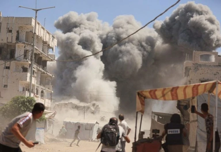 الثوابتة: استشهاد 350 فلسطينياً وإصابة 900 في 535 خرقا لوقف اطلاق النار في غزة