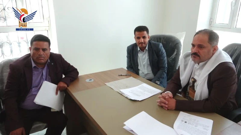 رئيس محكمة استئناف إب يتفقد سير العمل بمحكمة ريف إب الابتدائية