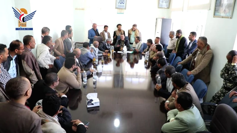 الاطلاع على سير العمل الضريبي والجمركي بمحافظة إب