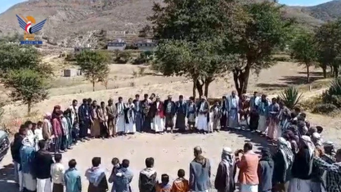 وقفات شعبية في إب تأكيدًا على ثبات الموقف مع غزة والجهوزية لمواجهة الأعداء