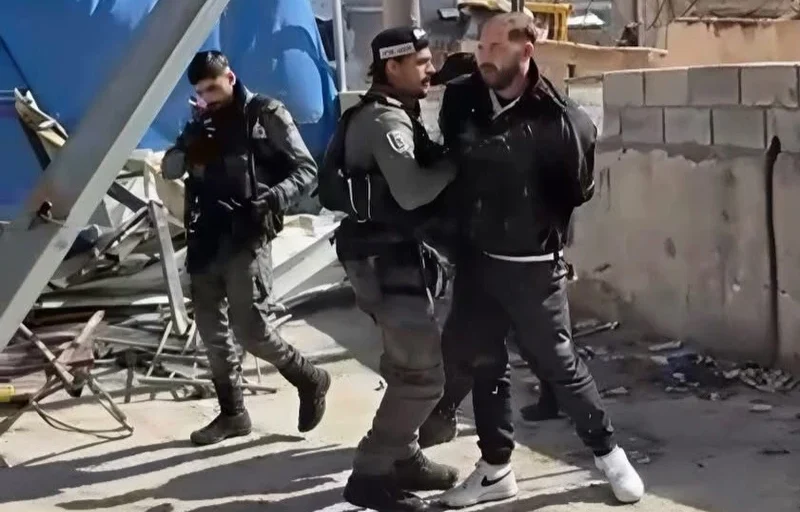 العدو الإسرائيلي يقتحم بلدات في نابلس ورام الله وبيت لحم ويستولي على مركبات