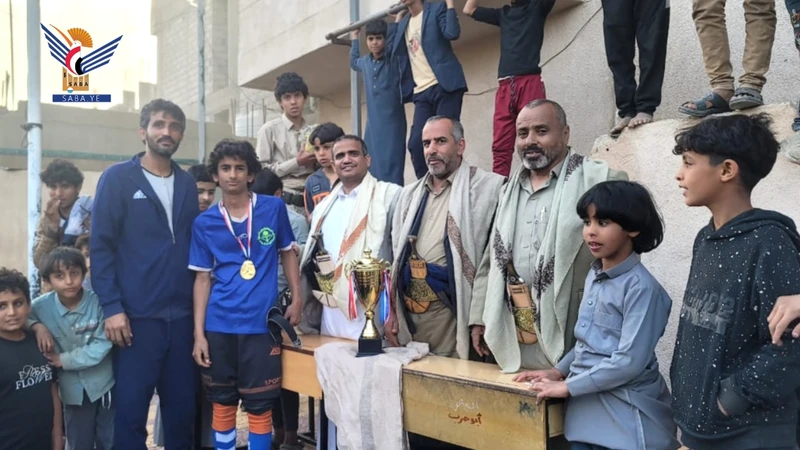 تكريم الفرق المشاركة في منافسات كأس الشهيد الصماد لكرة القدم بمأرب