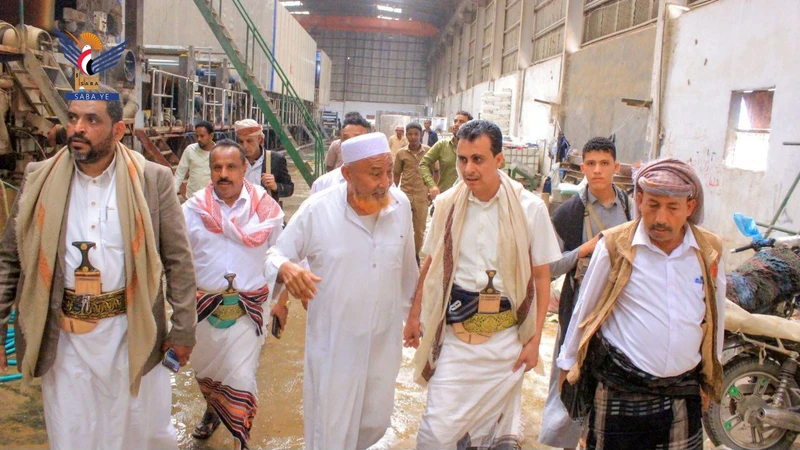 الحديدة.. جهود مثمرة في الرقابة على الأنشطة التجارية والصناعية وتعزيز الإنتاج المحلي