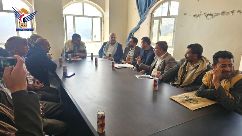 مؤسسة المياه في إب تسلّم موقع حفر بئر تعزيزية في مديرية حبيش للجهة المنفذة