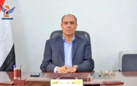 نائب وزير الإعلام يعزّي الرئيس المشاط بوفاة والدته