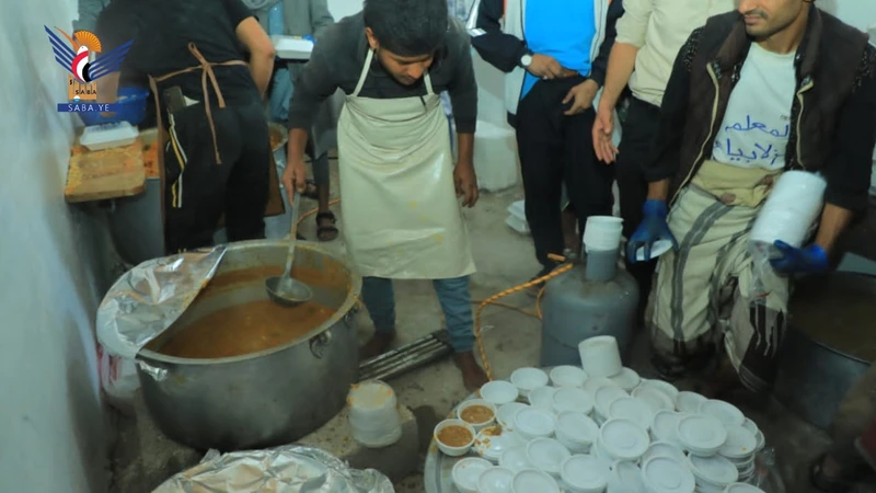 مكتب الأوقاف والإرشاد في إب يدشن مشروع المطبخ الخيري الرمضاني