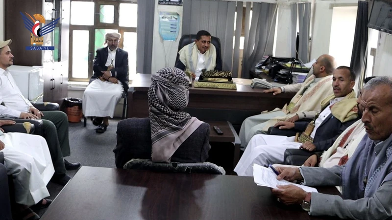 تفقد مستوى الانضباط الوظيفي في عدد من المكاتب التنفيذية بإب