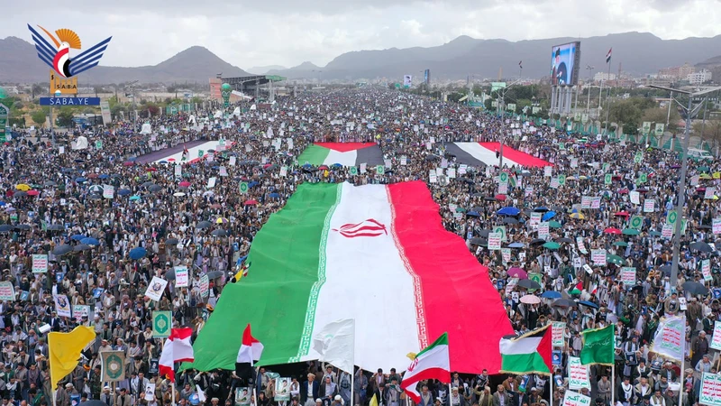 طوفان بشري بالعاصمة صنعاء في مليونية 