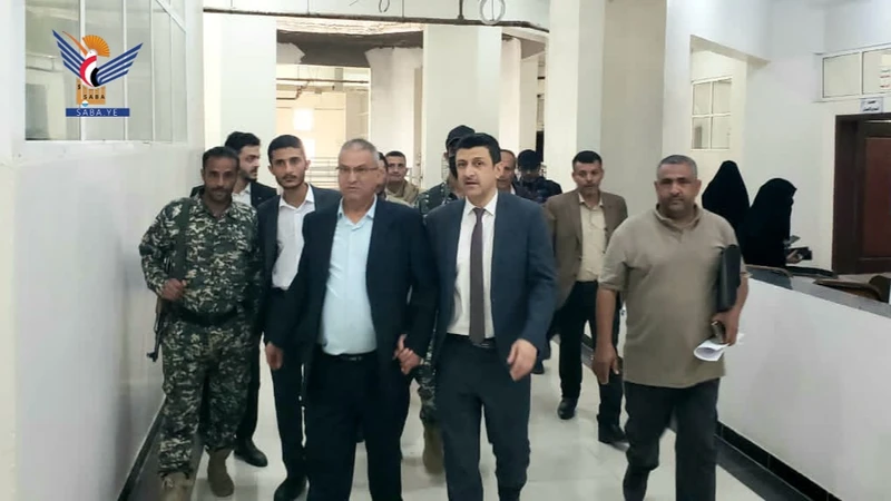 نائب وزير التربية يتفقد سير الأداء بجامعة إب