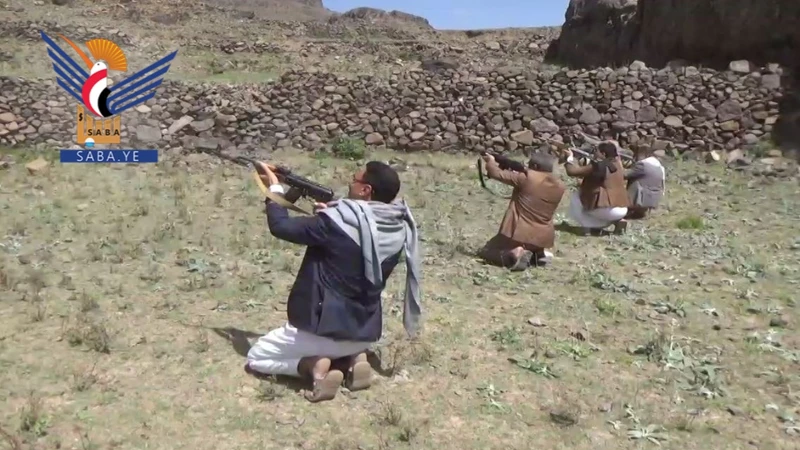 إب .. تطبيق قتالي لخريجي دورات التعبئة العامة في يريم