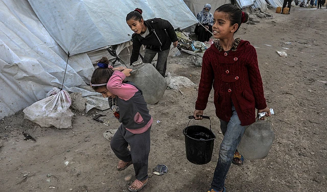 أطفال فلسطين... عنوان دامٍ من عناوين جريمة الإبادة الصهيونية