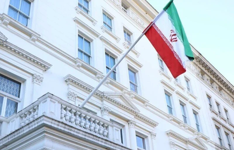إيران تنفي مزاعم صلتها بأحداث عنف في بريطانيا