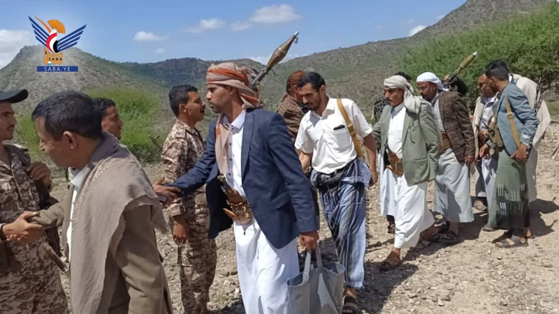 زيارة عيدية من أبناء قعطبة بالضالع للمرابطين في نقيل الخشبة بإب