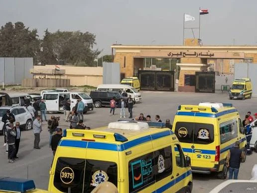 صحة غزة: مغادرة 26 مريضاً و46 مرافقاً عبر معبر رفح لاستكمال العلاج في الخارج