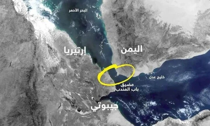 تراجع حركة السفن في باب المندب بنسبة 56% في ظل التحذيرات اليمنية