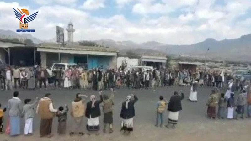 إب.. وقفات شعبية احتفاءً بالعيد الـ12 لثورة 21 سبتمبر ومباركةً للانتصارات العسكرية