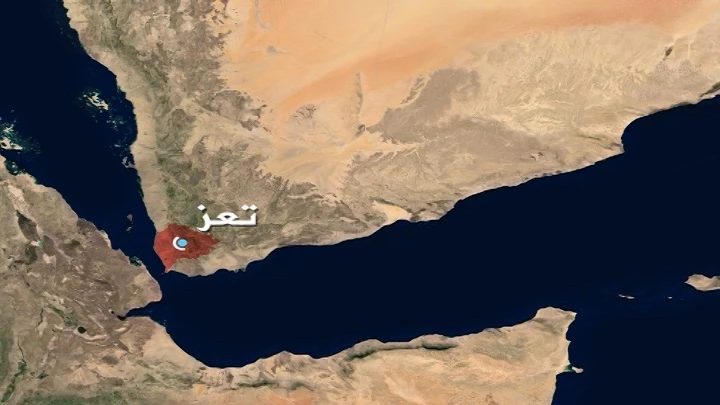 العدو السعودي يستهدف منزل بعزلة أخدوع في مقبنة ومحيط مدرسة عثمان في التعزية