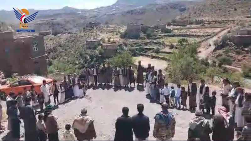 وقفات حاشدة في إب تأكيدًا على استمرار النفير العام والجهوزية لمواجهة العدو السعودي